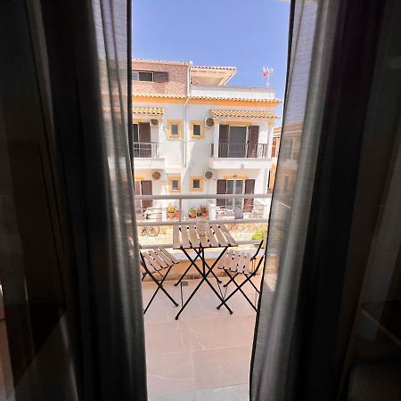 אגיוס גיורגיוס Issos Residence מראה חיצוני תמונה
