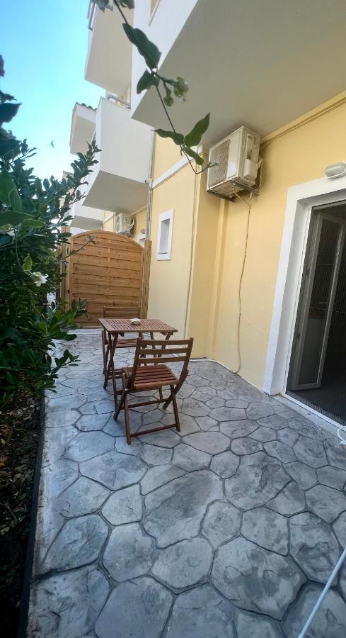 אגיוס גיורגיוס Issos Residence מראה חיצוני תמונה
